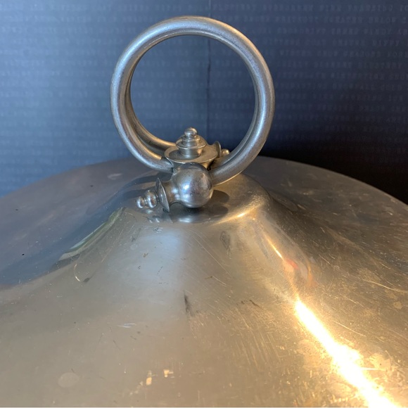 VTG BW BUENILUM BOWL WITH HANDLES AND BEADED LID - Picture 4 of 6